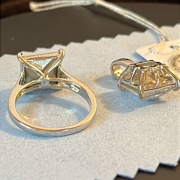 Swarovski Crystal Solitaire Princess Cut Engagement Ring set in Sterling Silver - Picture 10 of 12